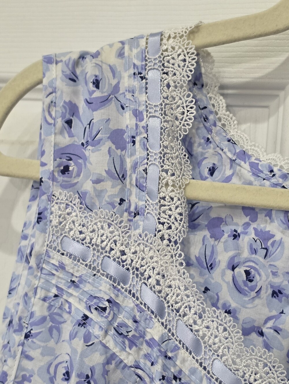 Eileen West floral sweetheart neck nightgown Size 3X - Picture 2 of 16